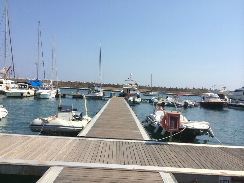 Les bateaux quittent le port, Santa Maria di Leuca 130815