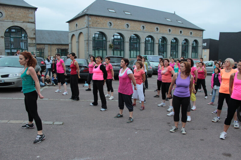 fete de la musique_Avranches_2013_zumba_place du marché