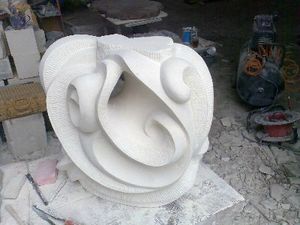 sculpture by Marie Thévenet sculpteur