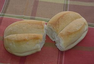 Marraqueta_bread
