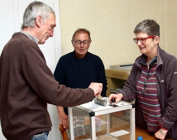 PRÉSIDENTIELLES 2017 2e TOUR ÉPARCY