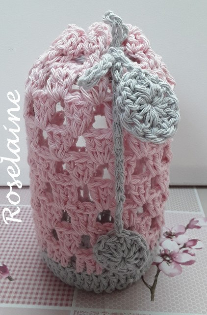 Octobre Rose 2023 crochet pochette 6