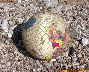 Losted_Earthball_by_SevenBar