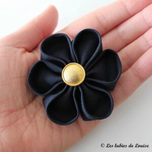 DIY-fleur-en-tissu-Les-tutoriels-de-louise-3-300x300