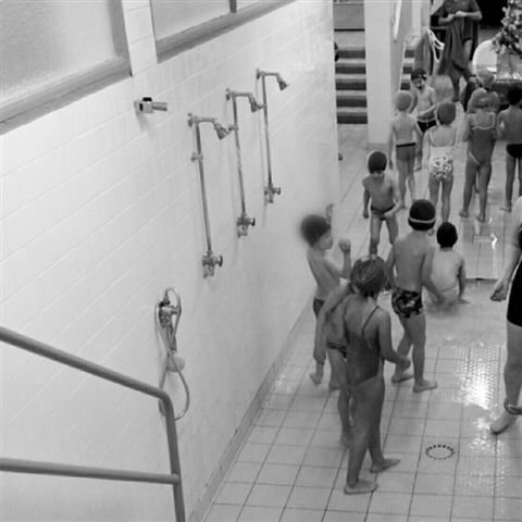 Je peux pas, j'ai piscine ©Kid Friendly
