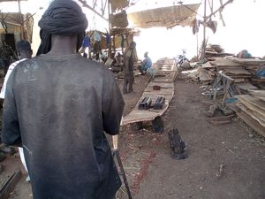 Contre-maître et ouvriers Chantier Naval MOPTI Mali