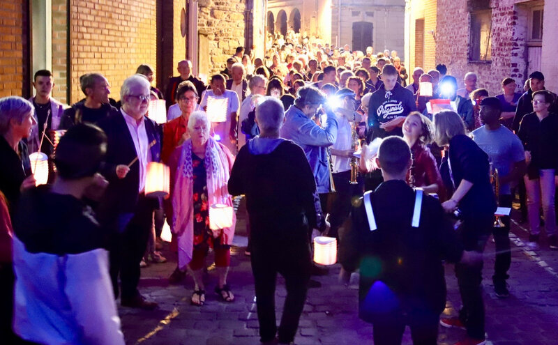 13 JUILLET 2019 RETRAITE AUX FLAMBEAUX ARRIVÉE château