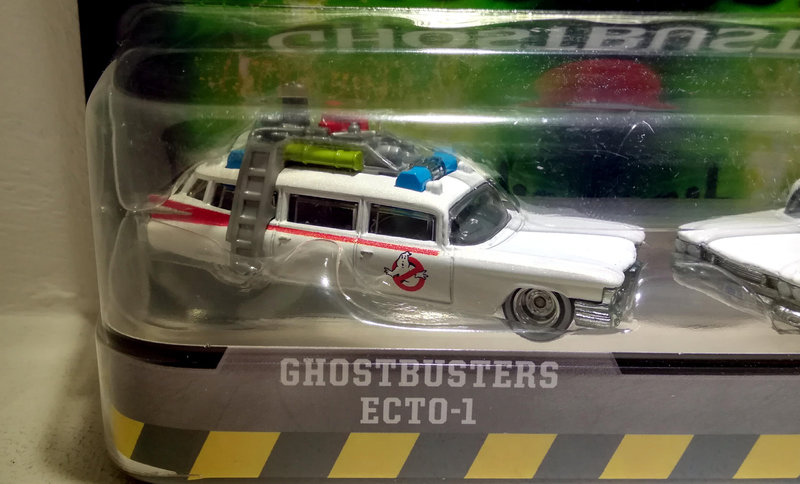 Ghostbusters Ecto 1 (Hotwheels) 01