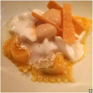 Ravioles passion, émulsion citron et glace caramel (2)