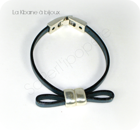 bracelet cuir et noeud bleu marine 5mm 2