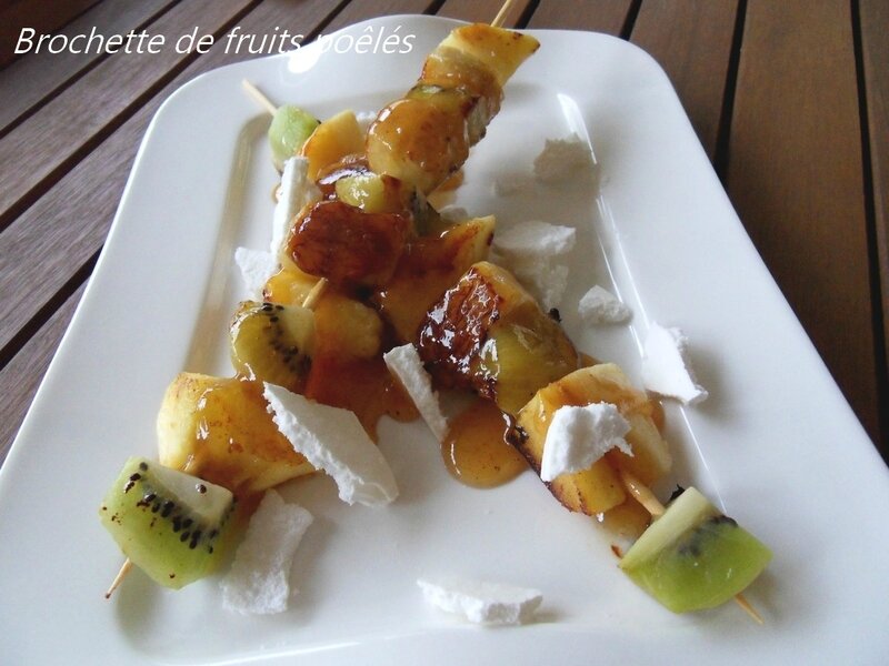 Brochette de fruits poêlés1