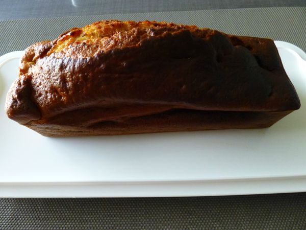 Gâteau au yaourt, banane et confiture de lait (4)