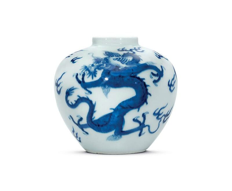 A fine rare blue and white 'dragon' jar, Kangxi six-character mark in underglaze blue within a double circle and of the period (1662-1722)