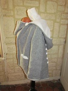 manteau de portage elfique laine grise doublure polaire crème laçages (5)