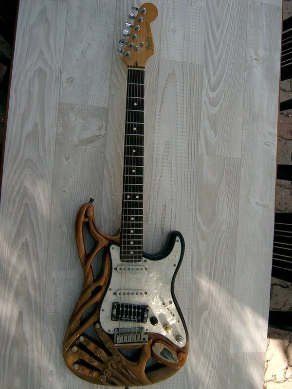 STRAT US SCULPTEE 2