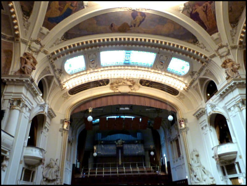 P1640588