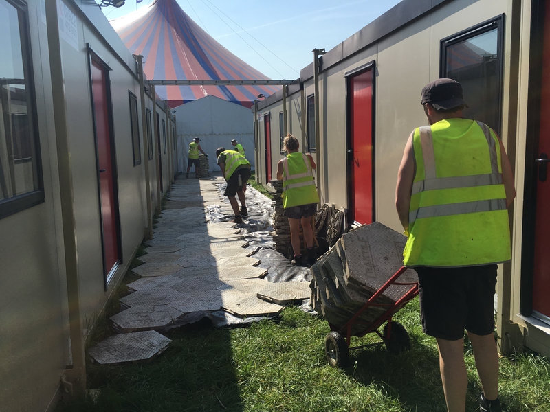 Glastonbury_festival_2017_site crew_John Peel Stage