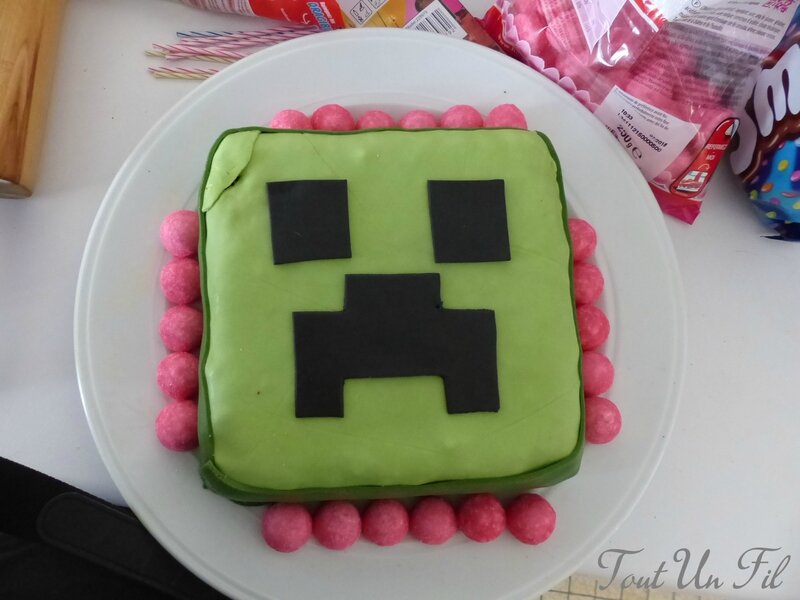 DIY Gâteau Creeper Minecraft Anniversaire