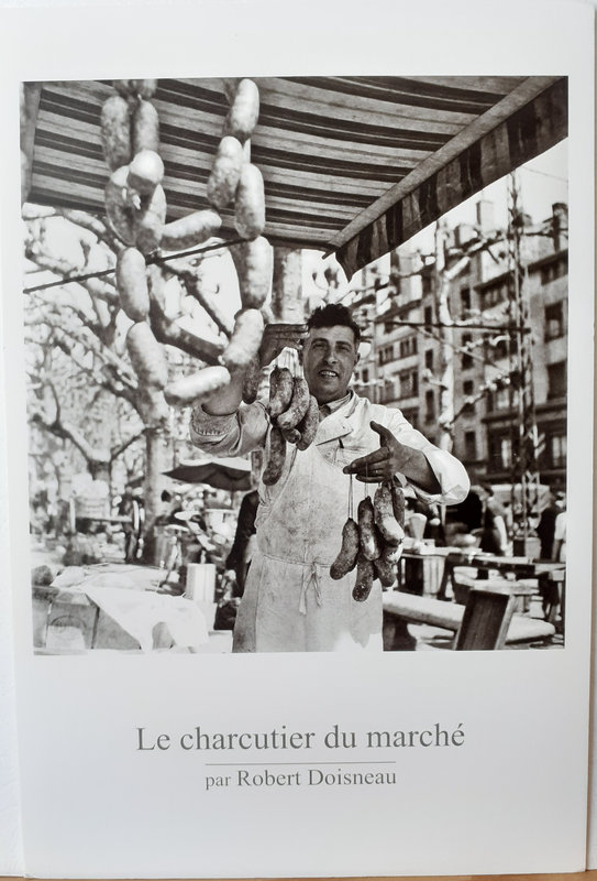 Charcutier du marché 1950 V - Lyon - Robert Doisneau