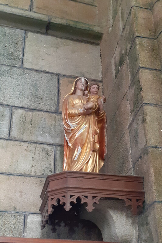 petite statue de Marie et Jésue