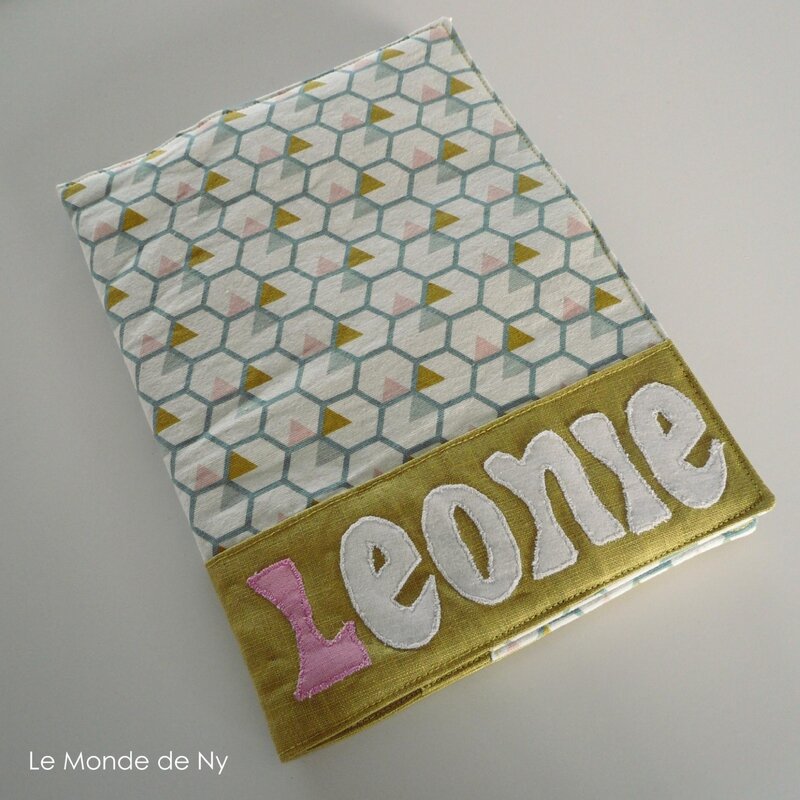 protege carnet sante leonie 1