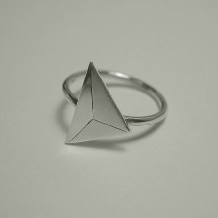 sol-n-bague-triangle-argent