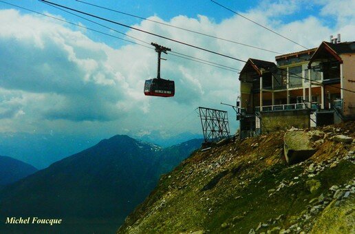 1685) Balade sur l'Aiguille du Midi (Haute-Savoie)