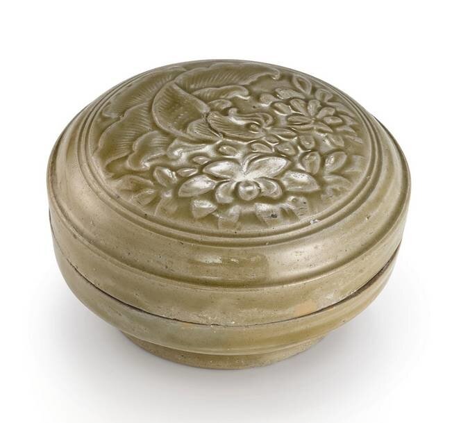 A__Yue__celadon_glazed_box_and_cover__Northern_Song_dynasty