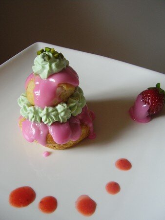 la_religieuse_fraise_pistache_007