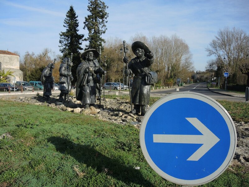 Pons, rond-point des pèlerins