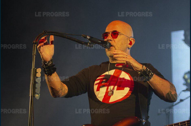 pascal-obispo-a-livre-une-prestation-tres-rock-photo-michel-taffin-1562511440