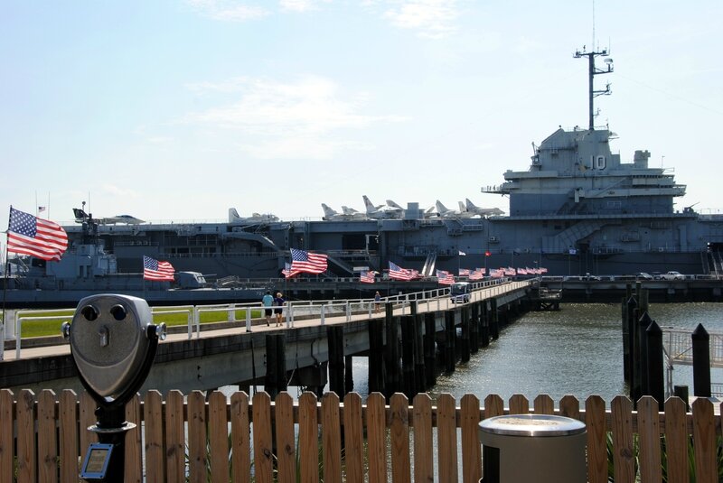 0081 Charleston SC USA ( 24-06-16 )USS Yorktown