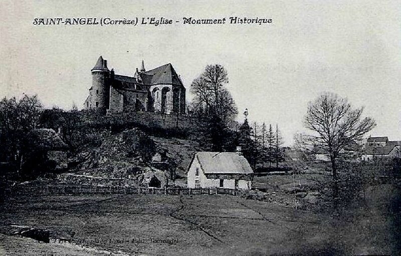 CPA Saint-Angel Eglise