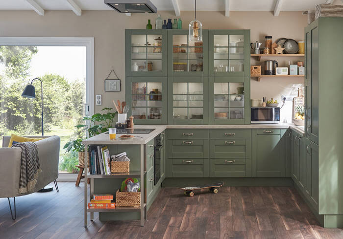 Une-cuisine-campagne-ouverte-sur-le-salon