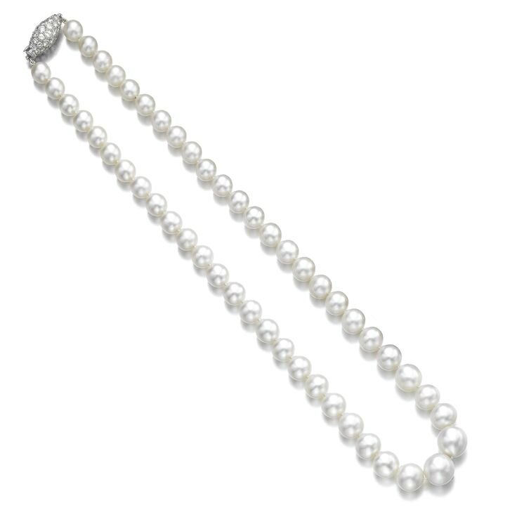 Very fine natural pearl and diamond necklace