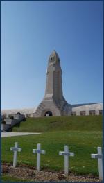 Ossuaire de Douaumont (c) C. MENOT