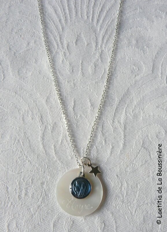 Collier Je Vous Salue Marie (personnalisé) bleu