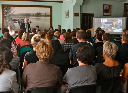 EDUCATION RYTHMES SCOLAIRES PRE RENTREE 2013 salle