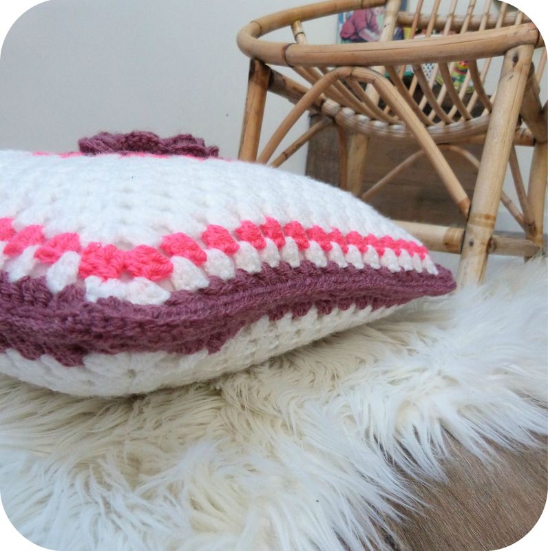 coussin crochet1