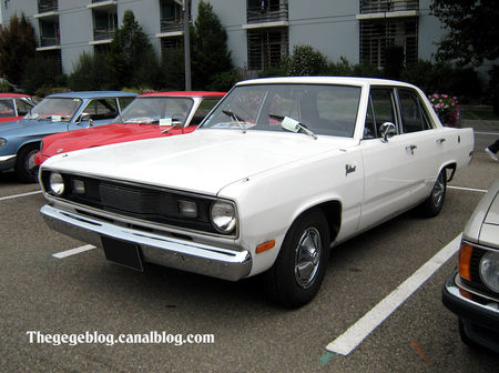 Dodge_valiant__Tako_Folies_Cernay_2011__01