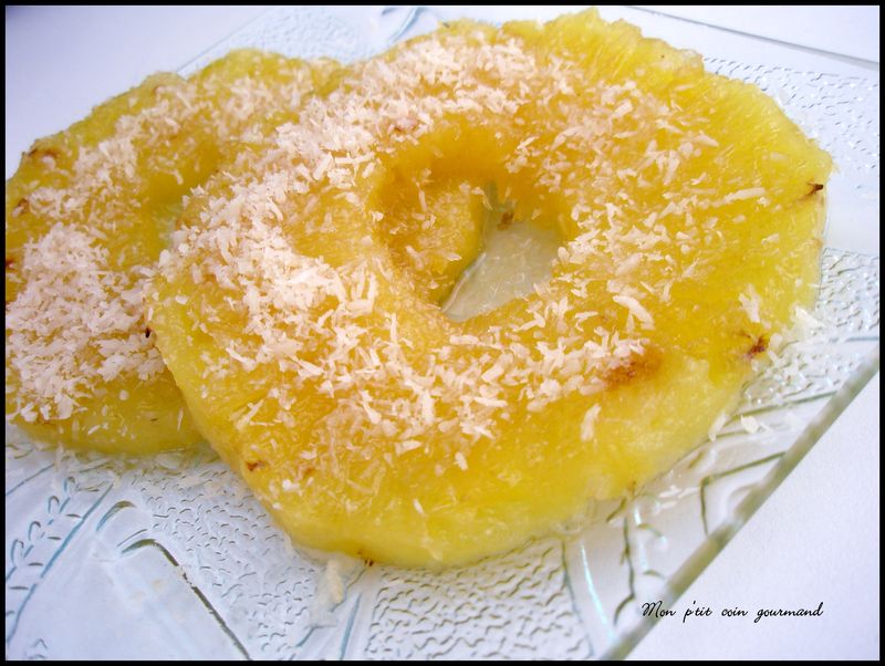 Ananas grillé à la noix de coco de WW