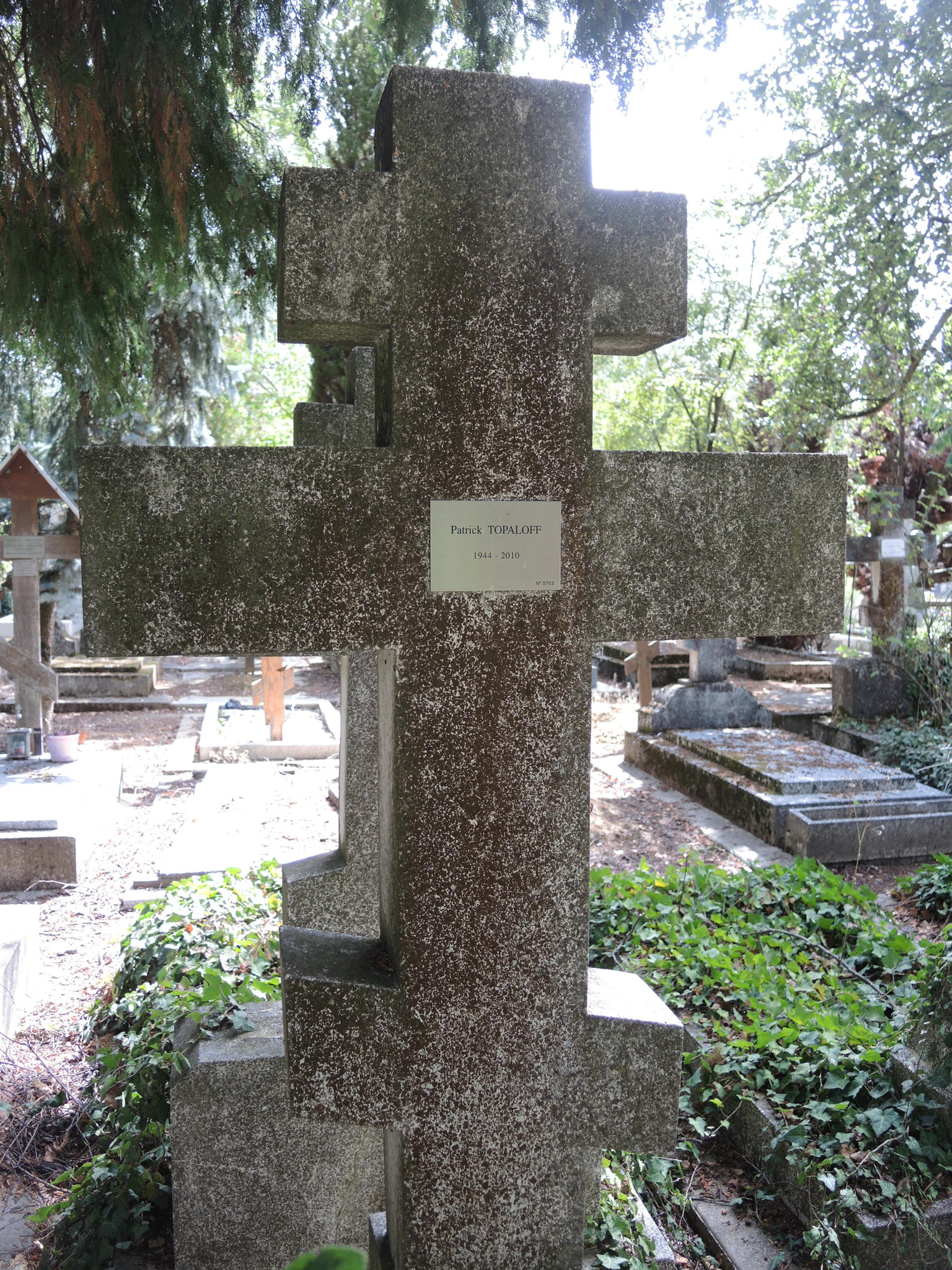 Sainte-Geneviève-des-Bois, cimetière russe, tombe de Patrick Topaloff