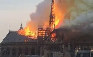 310x190_incendie-cathedrale-dame-paris-declare-18h50-lundi-15-avril-2019
