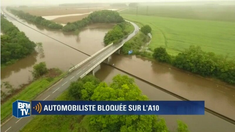 capture-d-ecran-d-un-reportage-de-bfmtv-sur-l-autoroute-a10-bloquee-a-cause-des-precipitations_5607061