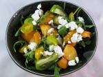 Salade tomates, féta, pêche