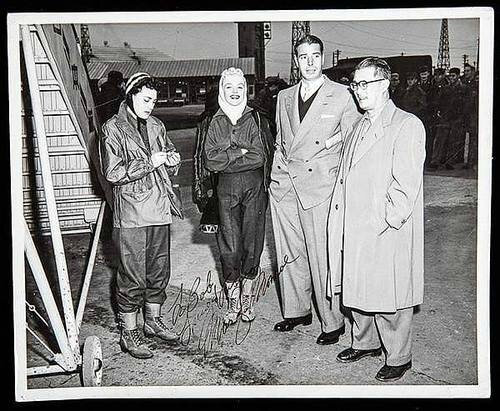 1954-02-16-japan-osaka-itami_airport-013-2