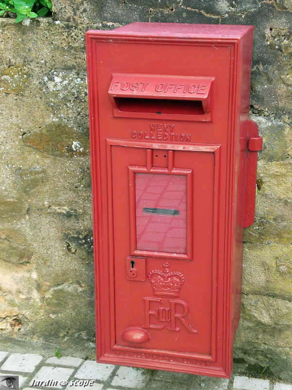 Post office W.T. Allen avec couronne d'Angleterre (72-La Flèche)