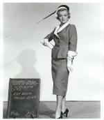 1951-04-05-LoveNest-test_costume-renie-mm-010-1