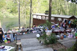l'Autre Café bar brocante lac la Roche qui boit Saint-Laurent-de-Terregatte vide-grenier