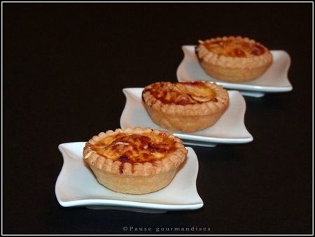 Mini quiches bacon oingons emmental (17)